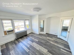727 Kenmore Rd #2F, Philadelphia, PA 19151