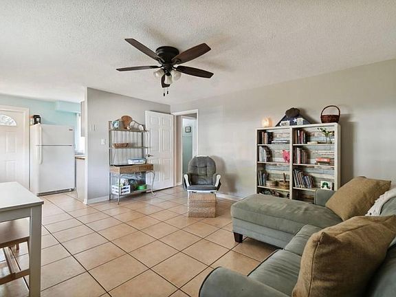 5th image of 432 Dogwood Ct