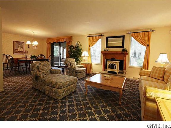 4th image of 4619 Wisteria Cir