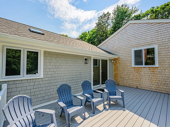5th image of 19 Wheelhouse Circle