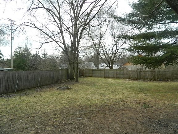 4th image of 3675 Auburn Ave NE