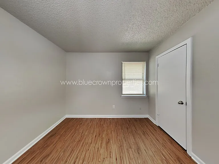 900 Cannon Dr — Photo 9