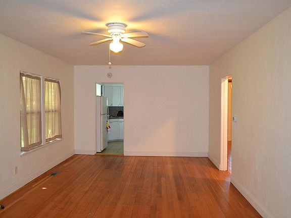 5th image of 1231 Warren Ave
