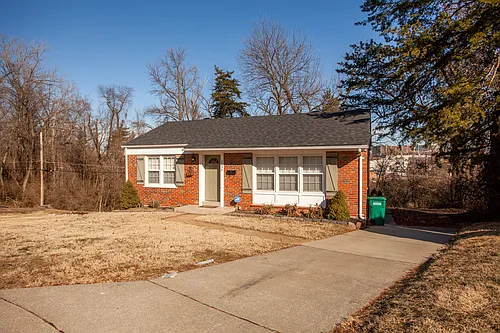 2234 Helen Ave Photo 1