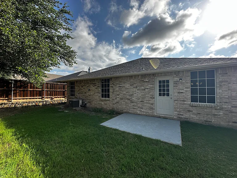 12943 Vassar Dr — Photo 22