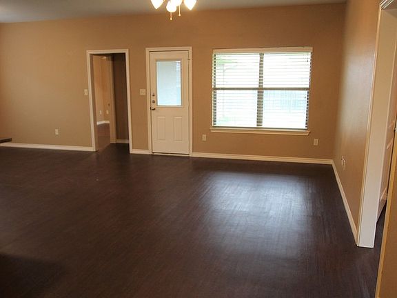 3rd image of 19401 King Ranch Dr