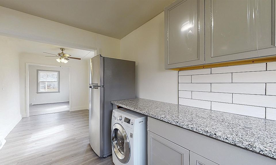 29221 Senator St, photo 10
