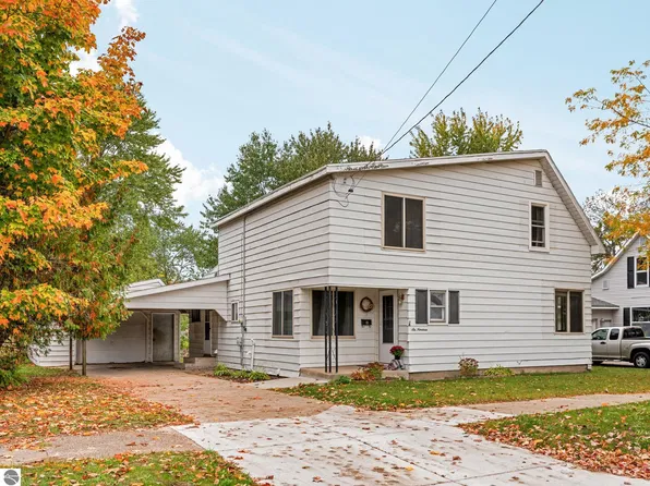 619 Linden St, Cadillac, MI 49601
