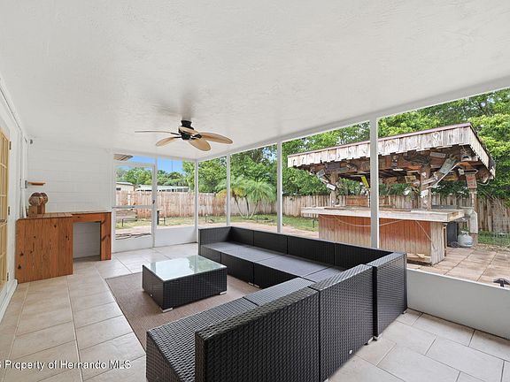 3rd image of 11105 Areca Dr