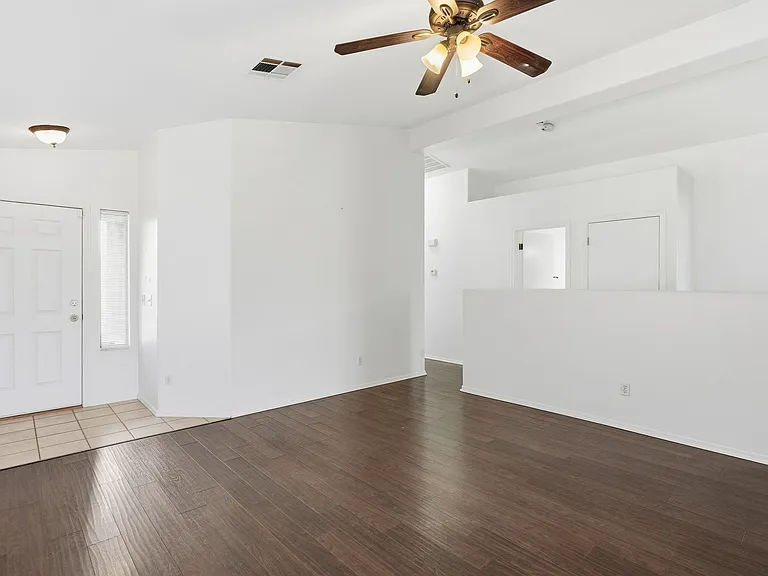 15033 W Ventura St — Photo 2