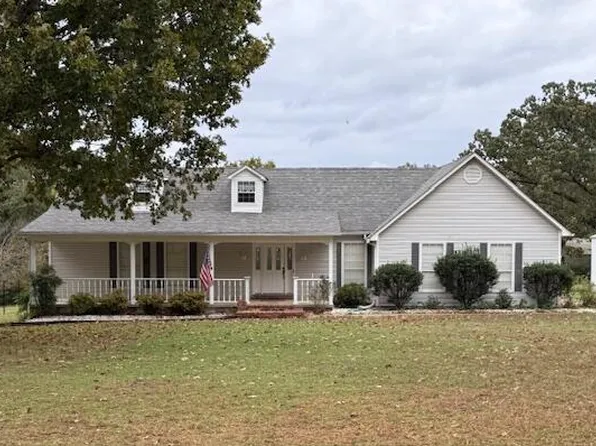 290 Haynie Dr, Batesville, AR 72501