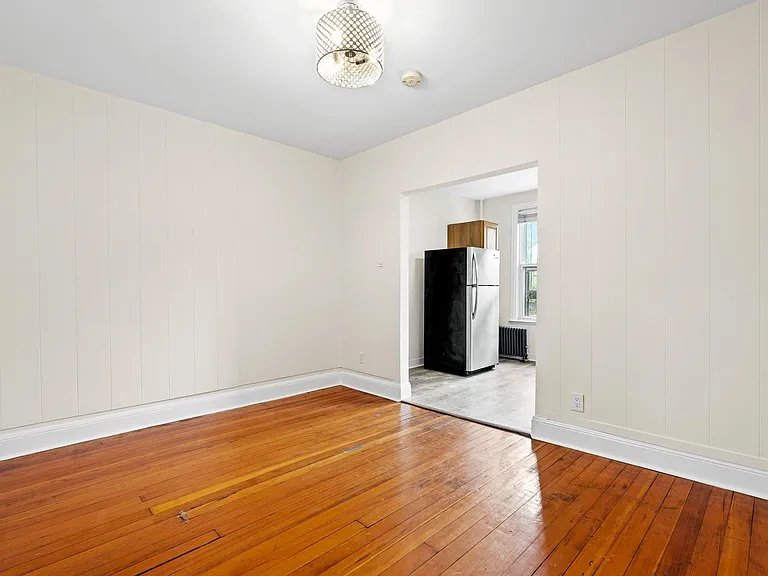 294 Clerk St #1 — Photo 10