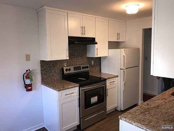 2nd image of 58 Church St #2FRANKLIN