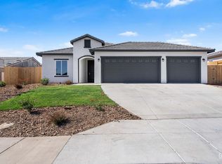 9207 Brown Leaf Ave, Bakersfield, CA 93306