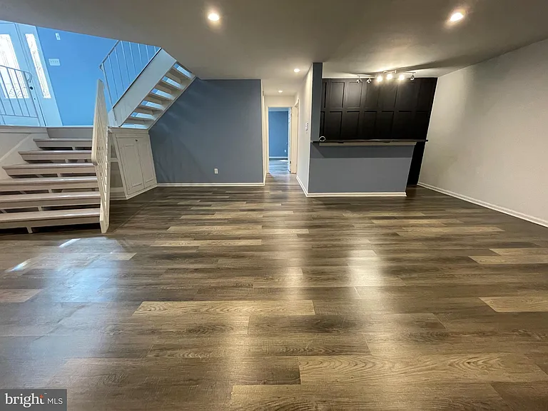802 Salem Ct — Photo 23