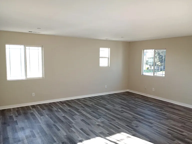 6263 Long Cove Dr — Photo 10