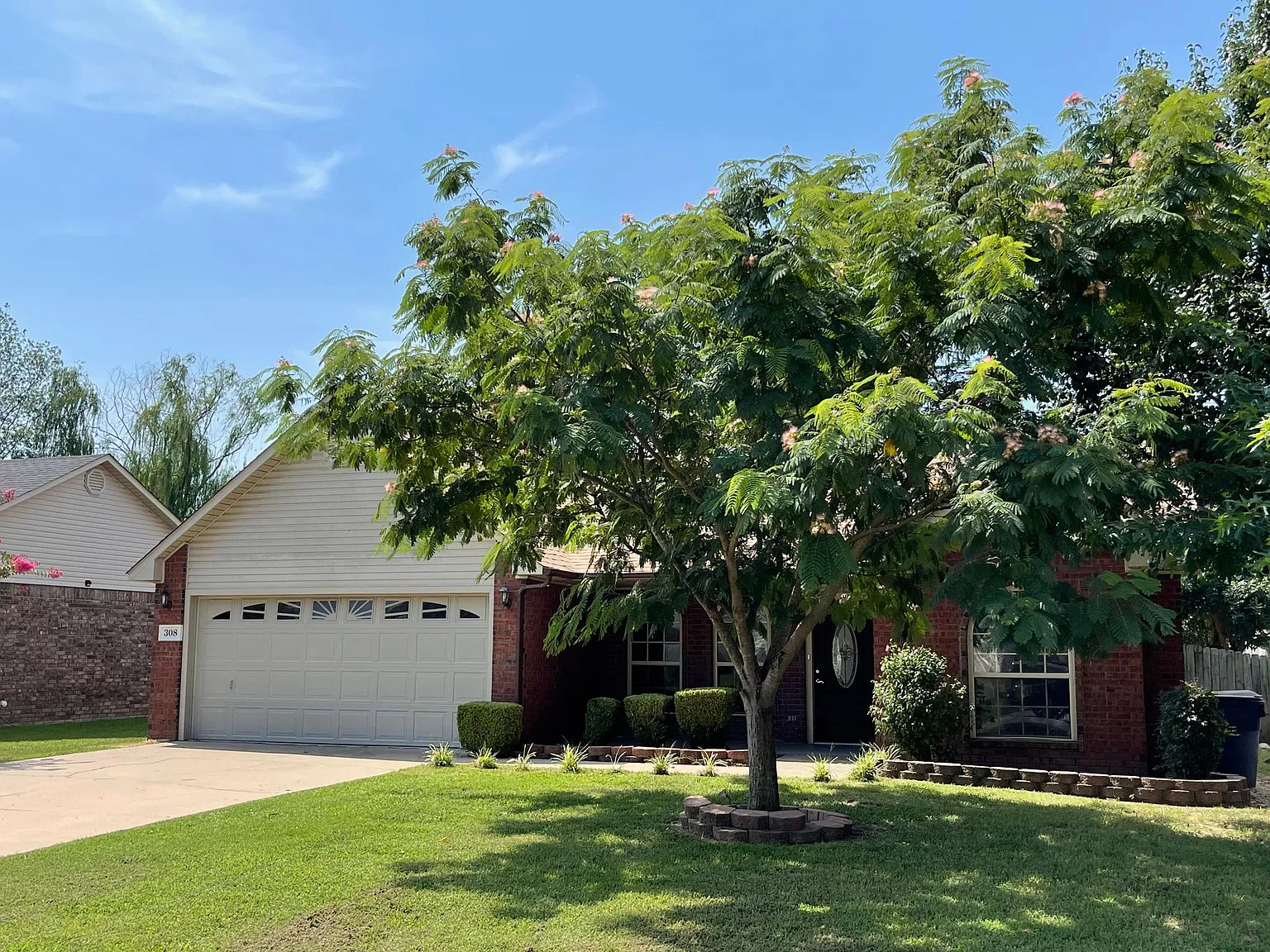 3 bed, 1481 sqft, $1,700 — Photo 3