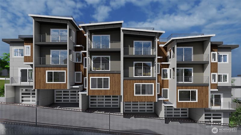 2nd image of 957 Aberdeen Avenue NE