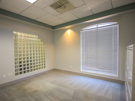 5th image of 2504 Ashford Dr