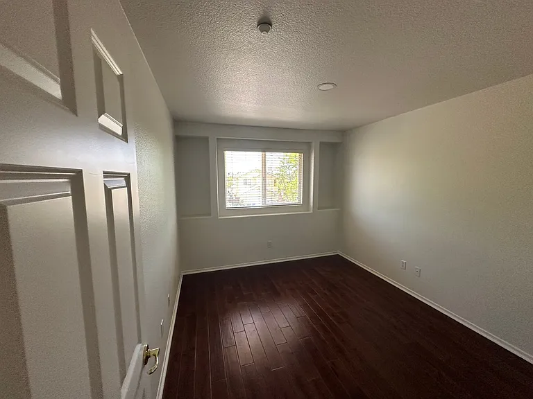820 Silver Dr — Photo 46