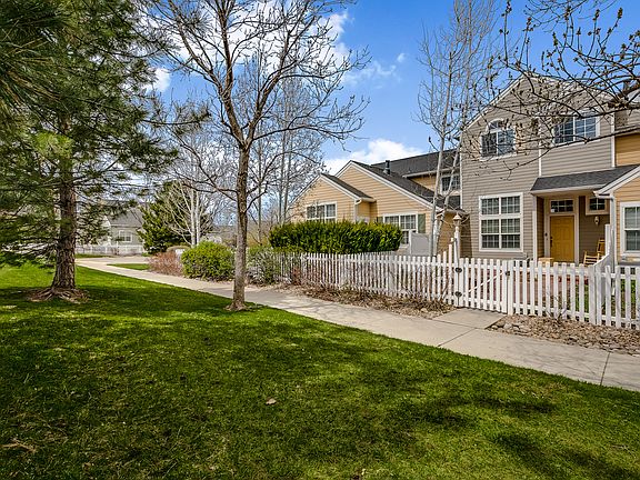 2nd image of 324 Jasper Peak Ct