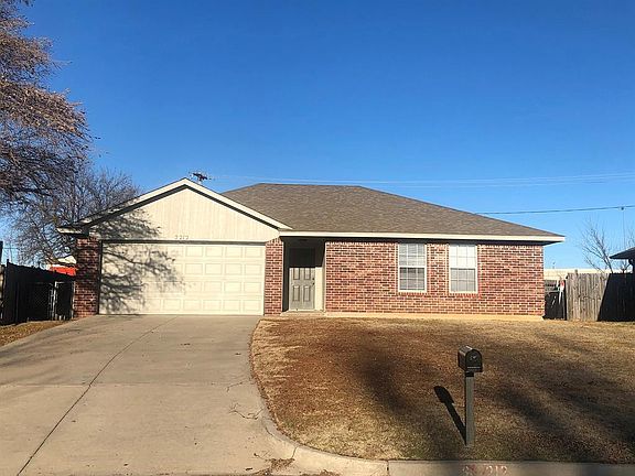 4th image of 2212 Sunrise Dr