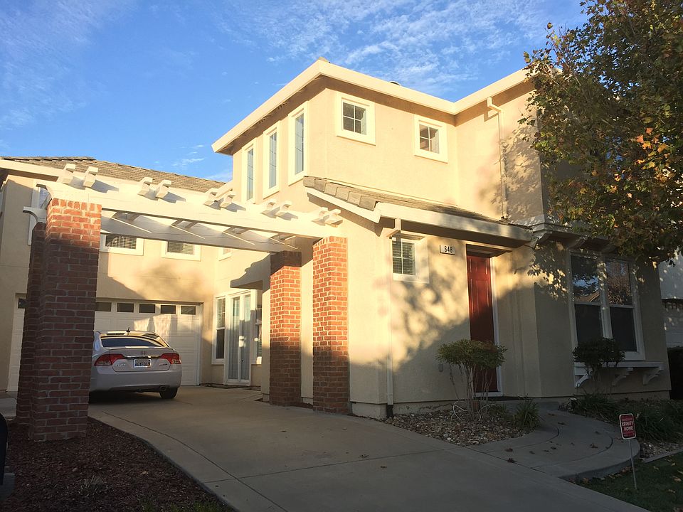 1st image of 648 Parisio Cir