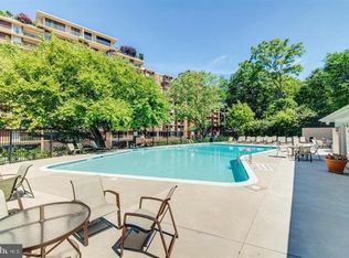 1200 S Arlington Ridge Rd APT 714, Arlington, VA 22202