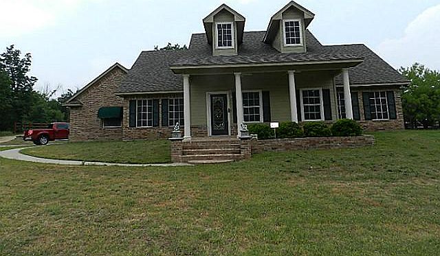 1st image of 5721 Burleson Oaks Dr