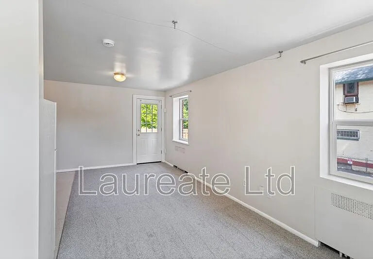 1432 Gaylord St #7 — Photo 4