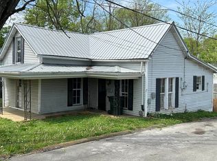 207 N 3rd St, Scottsville, KY 42164