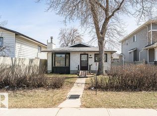 9921 162nd St NW, Edmonton, AB T5P3L3