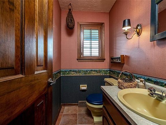 5th image of 336 Elm Dr