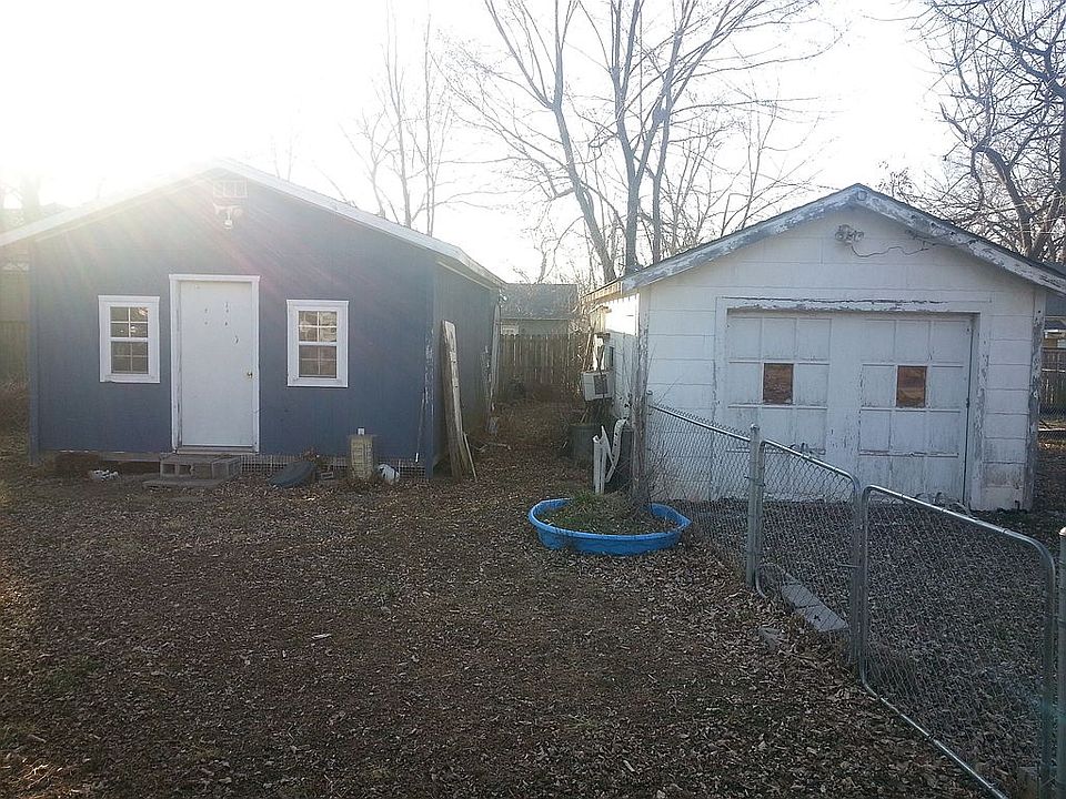 2nd image of 503 NW B St