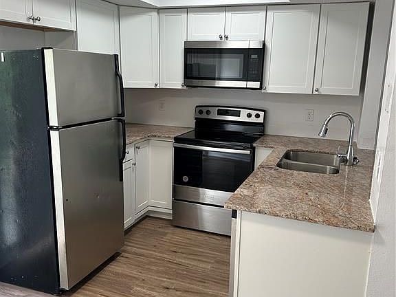 5th image of 1723 NE 14th St