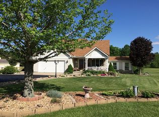 902 N Clarksville Rd, Oregonia, OH 45054