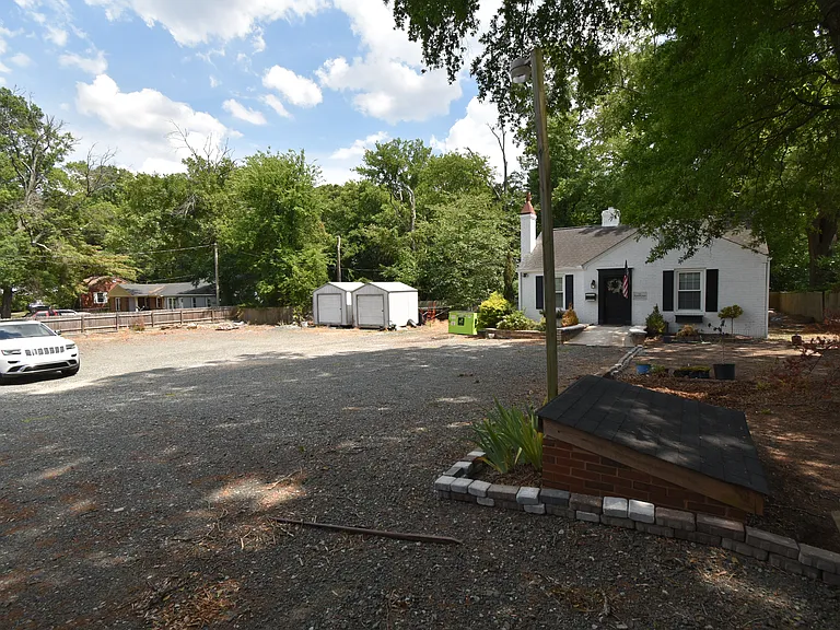 2603 W Carver St — Photo 11