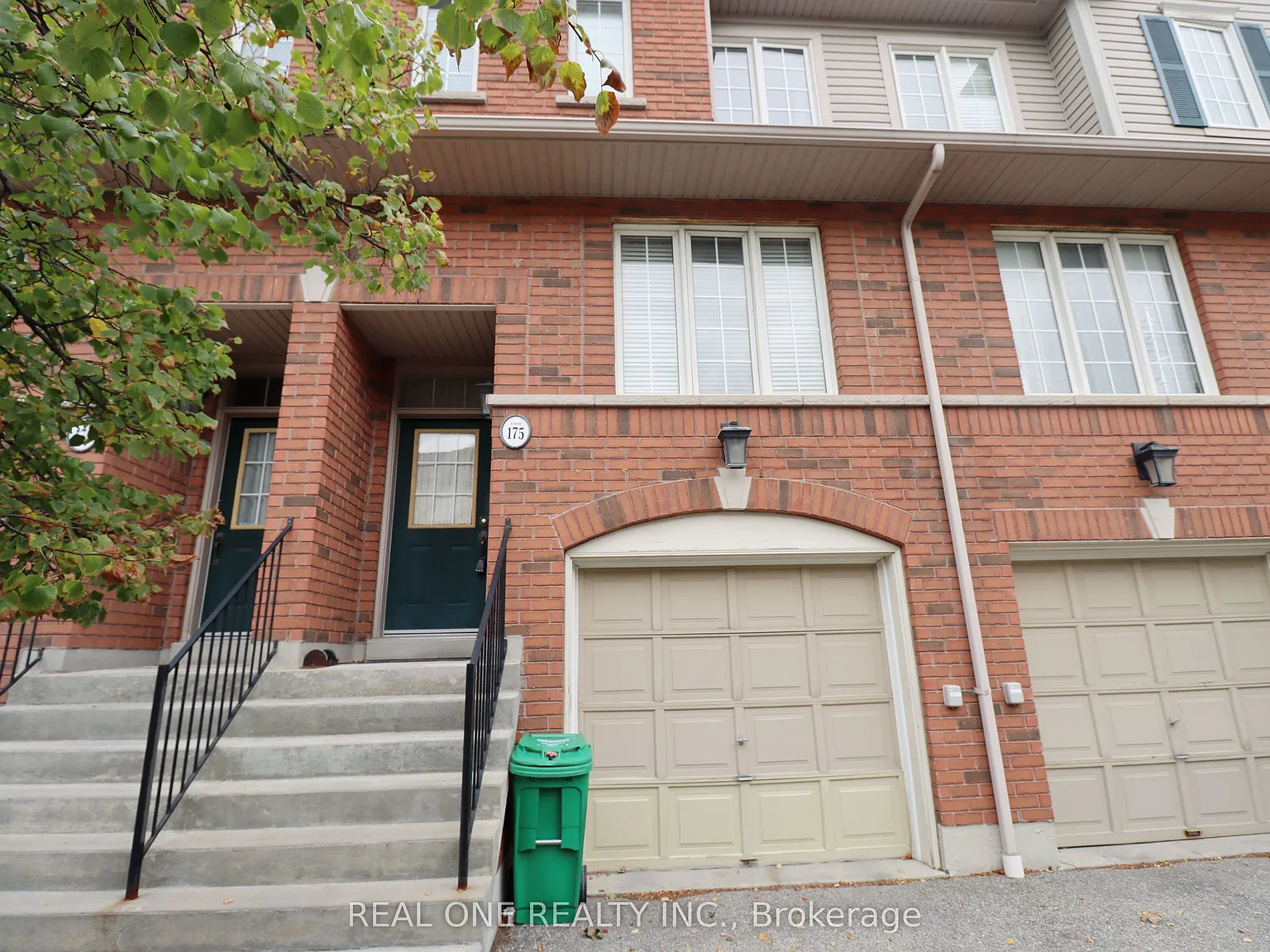 3 bed, $3,150 — Photo 2