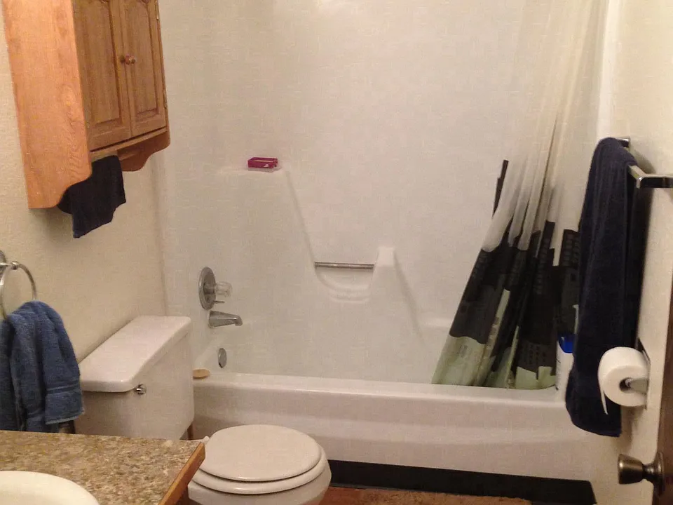 Bathroom (part 2)