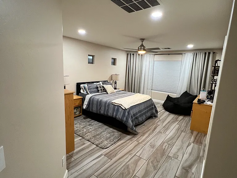15930 W Acapulco Ln — Photo 9