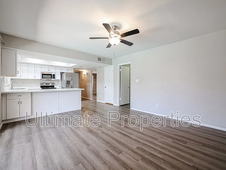 5357 W Cholla St — Photo 17
