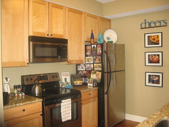 3rd image of 625 Dayton Ave APT 2