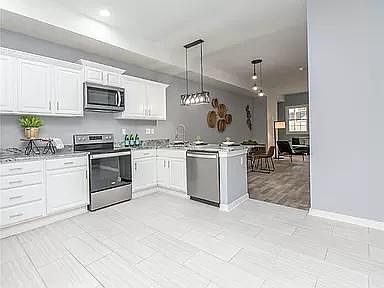 5th image of 2206 Dinwiddie Ave