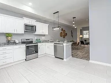2206 Dinwiddie Ave — Photo 5