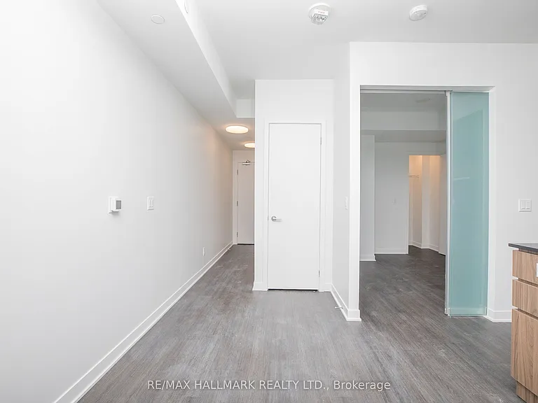 185 Alberta Ave #607 — Photo 5