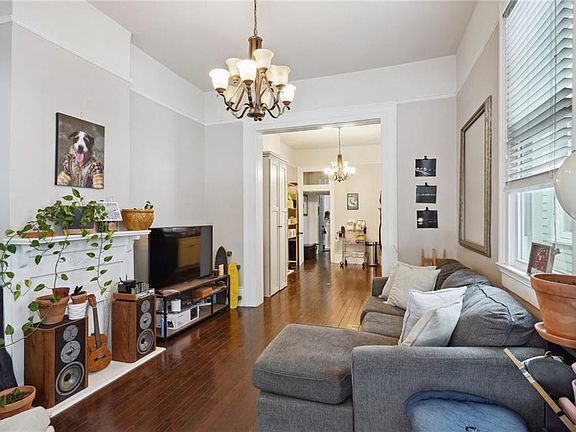 4th image of 606-08 N Alexander St