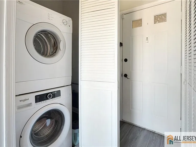 17 Lear Ct — Photo 12