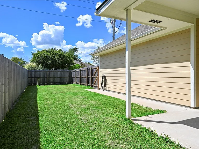 4223 Candace Ct — Photo 17