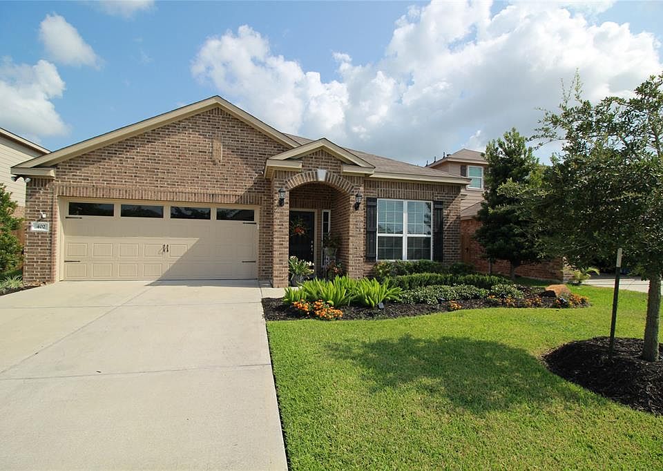 1st image of 402 Hawks View Dr