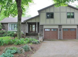 7235 Springside Dr, Fairview, PA 16415